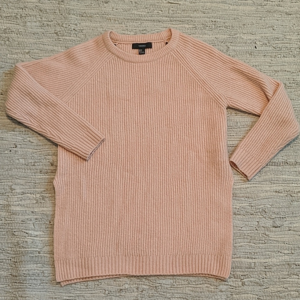 Crewneck ribbed sweater